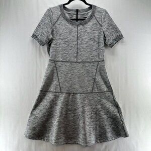 Athleta En Route Dress Women Sz M Heathered Short Sleeve Stretch Athleisure Gray